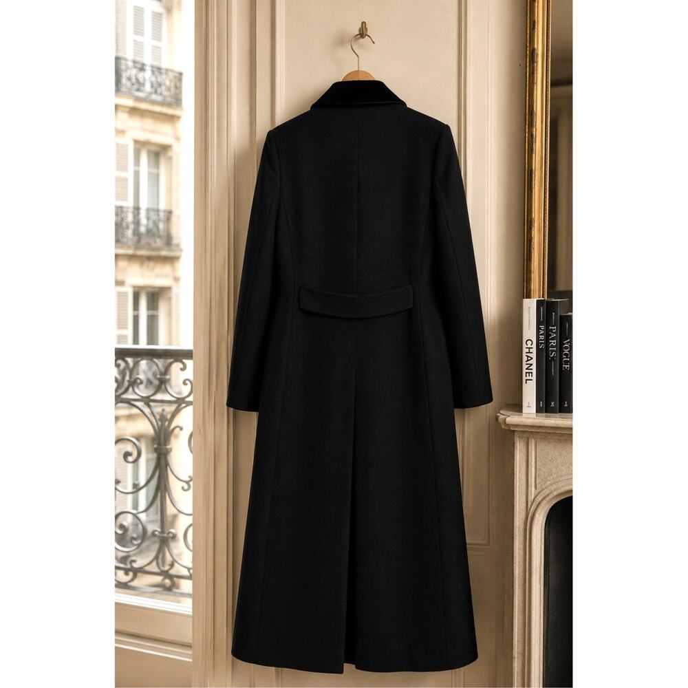 Neiman Marcus 10 Long Wool Coat $790 Velvet Collar Minimalist Black Quiet Luxury - Picture 4 of 8